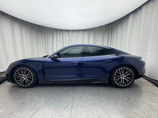2023 Porsche Taycan GTS
