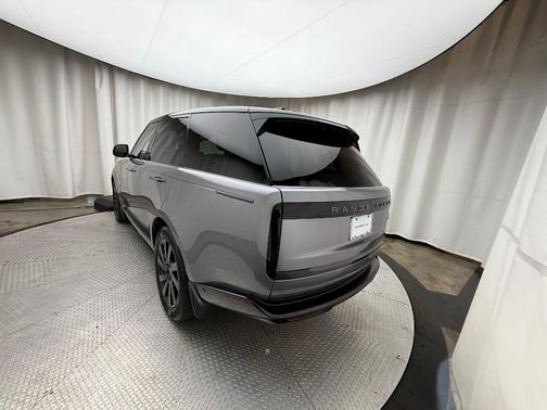 2023 Land Rover Range Rover P400 SE