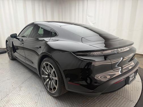 2021 Porsche Taycan Base