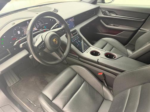 2021 Porsche Taycan Base