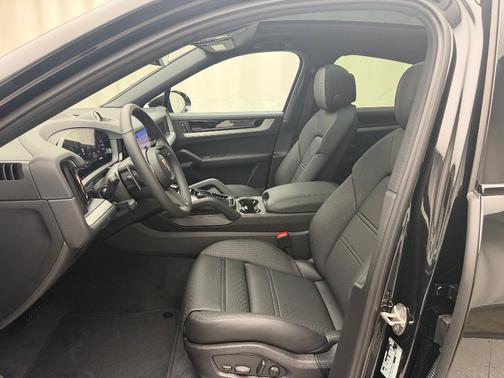 2026 Porsche Cayenne AWD