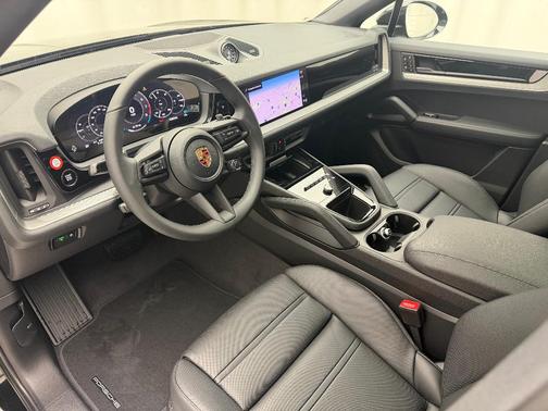 2026 Porsche Cayenne AWD