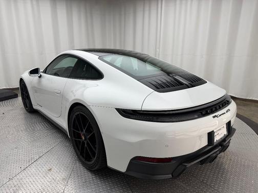 2026 Porsche 911 Carrera GTS