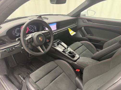 2026 Porsche 911 Carrera GTS