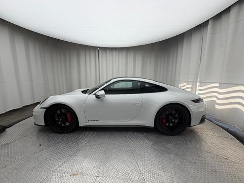 2026 Porsche 911 Carrera GTS