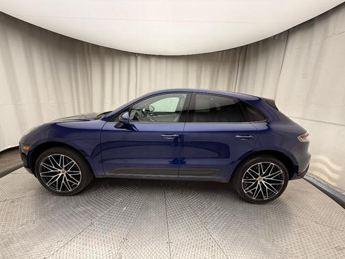2023 Porsche Macan T