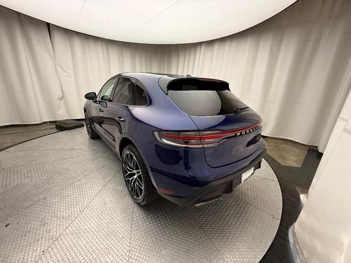2023 Porsche Macan T