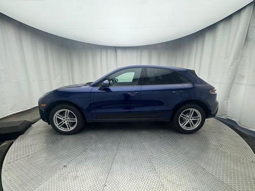 2025 Porsche Macan T