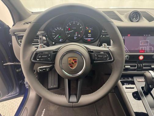 2025 Porsche Macan T
