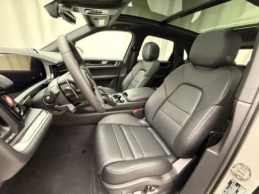 2025 Porsche Cayenne S