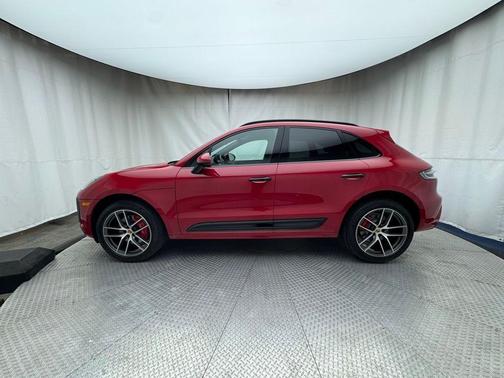 2022 Porsche Macan S
