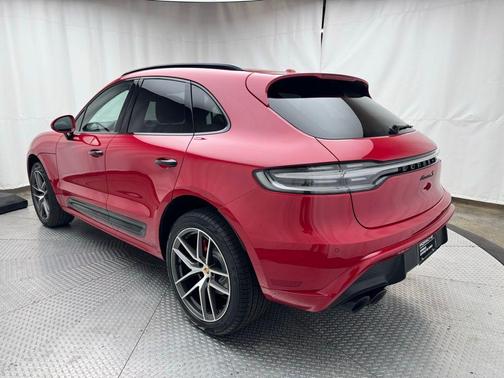 2022 Porsche Macan S