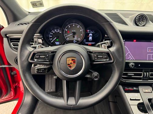 2022 Porsche Macan S