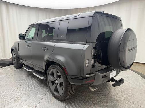2023 Land Rover Defender Carpathian Edition