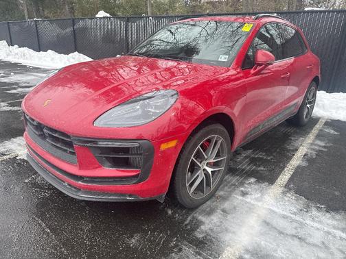 2023 Porsche Macan S