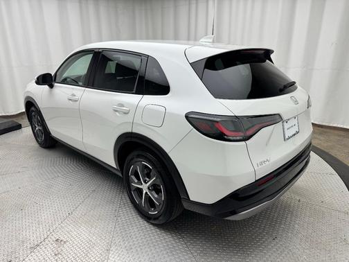 Platinum White Pearl 2024 Honda HR-V EX-L