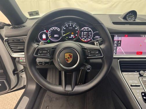 2021 Porsche Panamera E-Hybrid 4