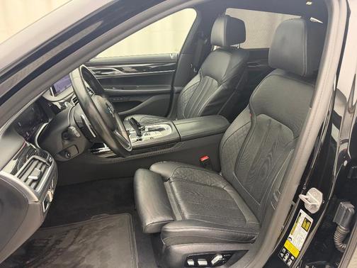 2020 BMW 750 i xDrive