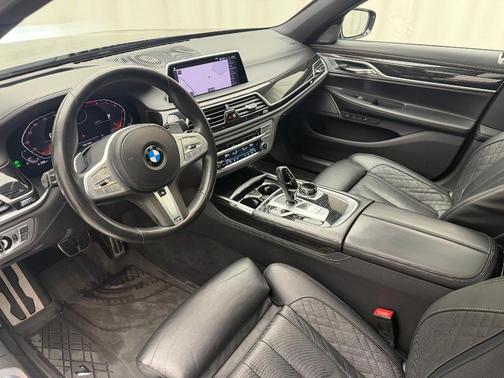 2020 BMW 750 i xDrive