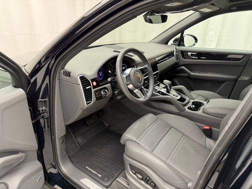2023 Porsche Cayenne