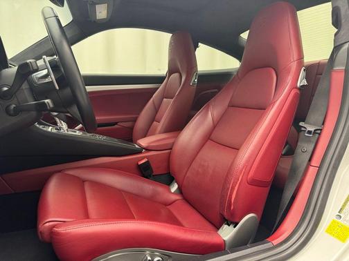 2019 Porsche 911 Carrera S