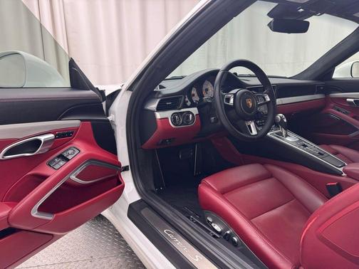 2019 Porsche 911 Carrera S