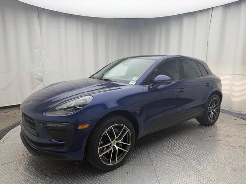 2025 Porsche Macan T