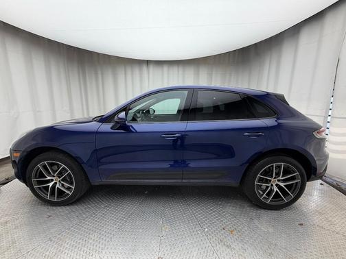 2025 Porsche Macan T