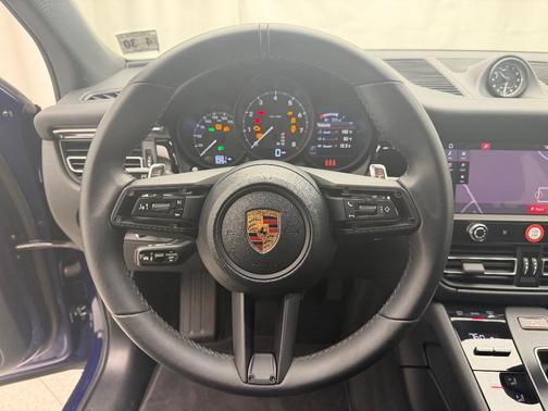 2025 Porsche Macan T