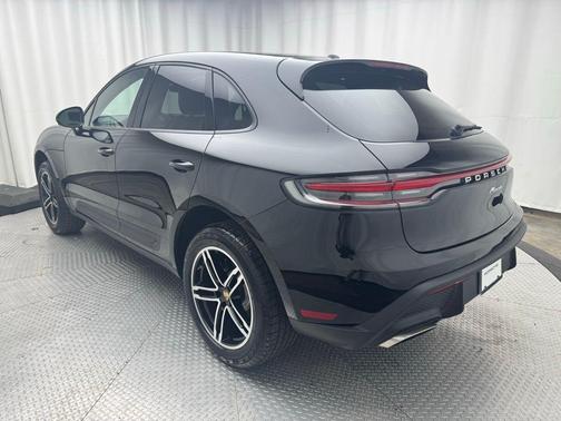 2025 Porsche Macan