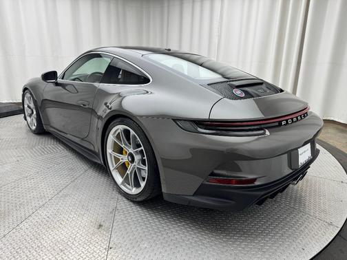 Agate Gray Metallic 2022 Porsche 911 GT3