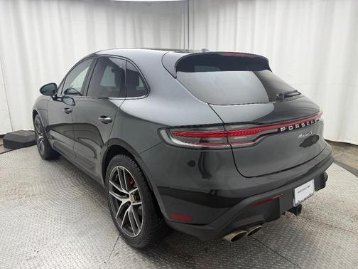 2023 Porsche Macan S