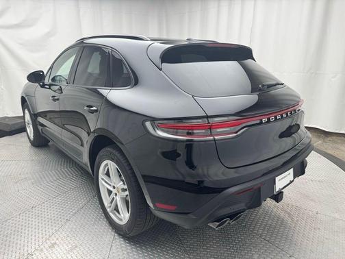 2025 Porsche Macan T