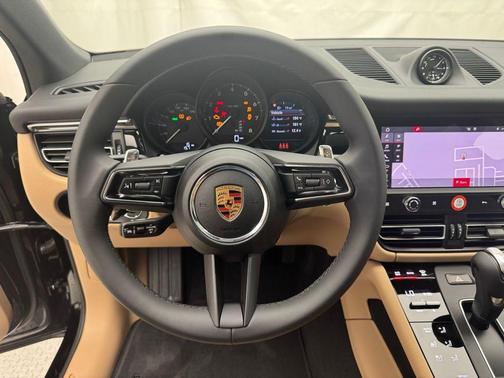 2025 Porsche Macan T