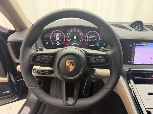 2026 Porsche Panamera 4