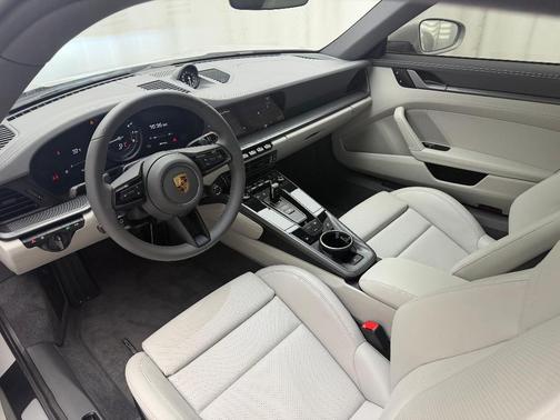 2024 Porsche 911 Carrera 4S
