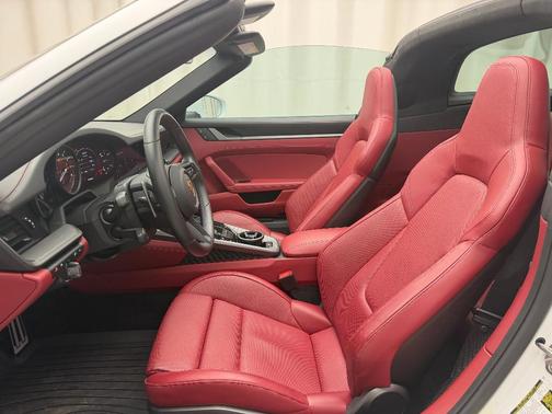 2023 Porsche 911 Targa 4S