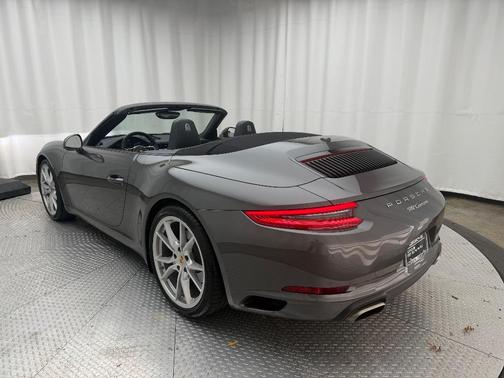 2017 Porsche 911 Carrera