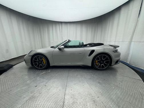 2022 Porsche 911 Turbo S