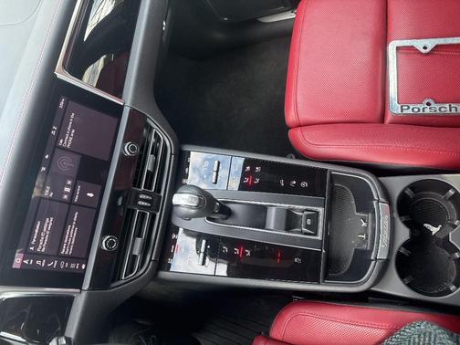 2023 Porsche Macan S
