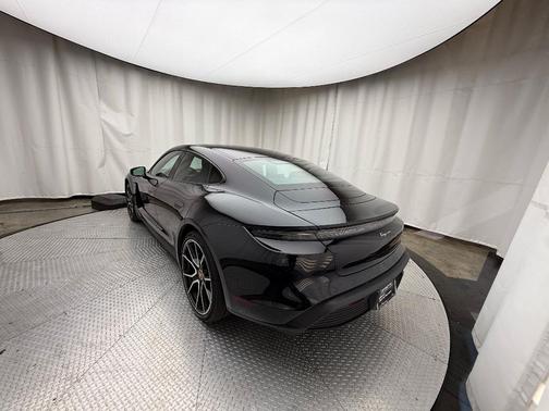 2023 Porsche Taycan Base