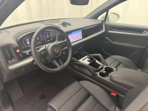 2026 Porsche Cayenne Base