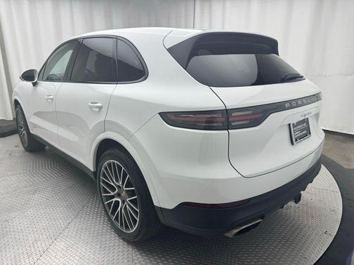 2022 Porsche Cayenne Platinum Edition
