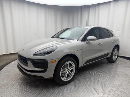 2026 Porsche Macan Base