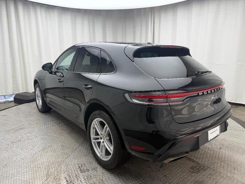 2023 Porsche Macan 