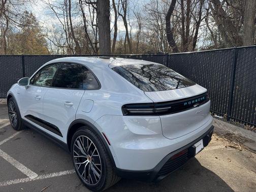 2025 Porsche Macan Electric Base