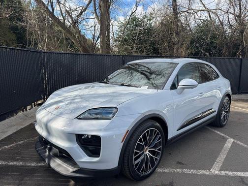 2025 Porsche Macan Electric Base