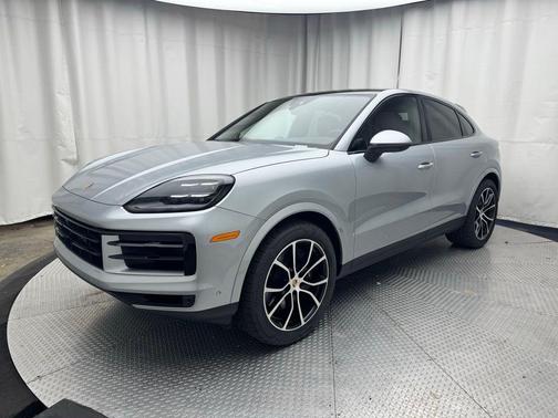 2025 Porsche Cayenne AWD