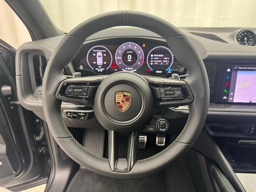 2025 Porsche Cayenne GTS