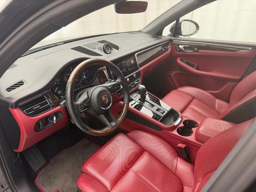 2023 Porsche Macan GTS